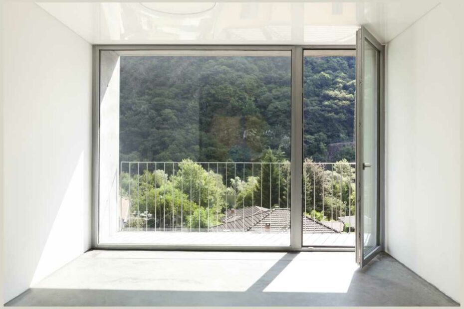 Aluminum Casement Door - ALUMINIUM WINDOWS: 5 TIPS TO CONSIDER BEFORE BUYING
